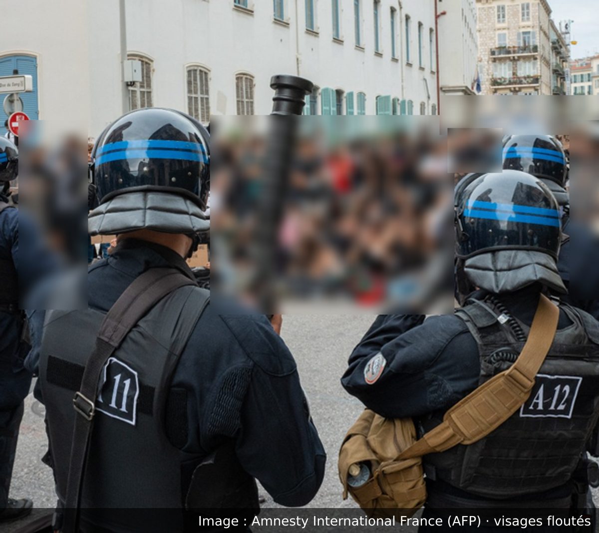 Image de la scène : À Tours, un lycéen de 16 ans perd l'usage d'un œil, lésions compatibles avec un LBD ; un policier mis en examen